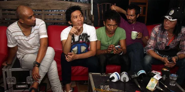 Bikin TV Sendiri, Slank Merasa Terbantu