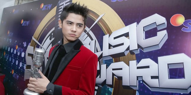 Bikin Video Klip Religi, Aliando Syarief Ajak Alicious