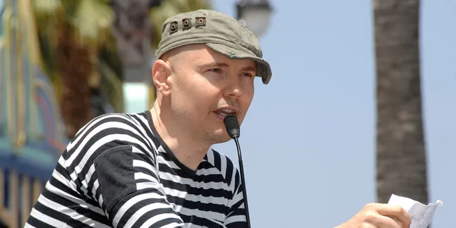 Billy Corgan Sebut Duet Sama Miley Cyrus Itu Bodoh Tapi...