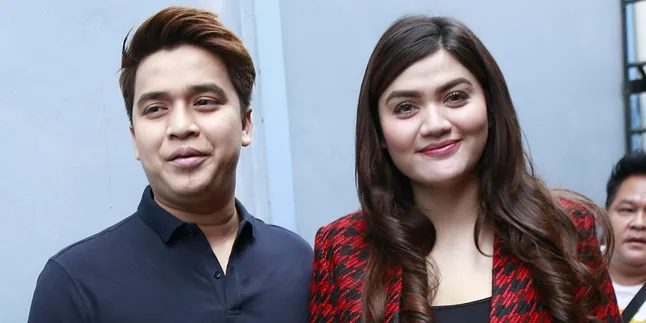 Billy Syahputra Keceplosan, Akui Sudah Menikah Dengan Hilda Vitria? Billy Syahputra Keceplosan, Akui Sudah Menikah Dengan Hilda Vitria?