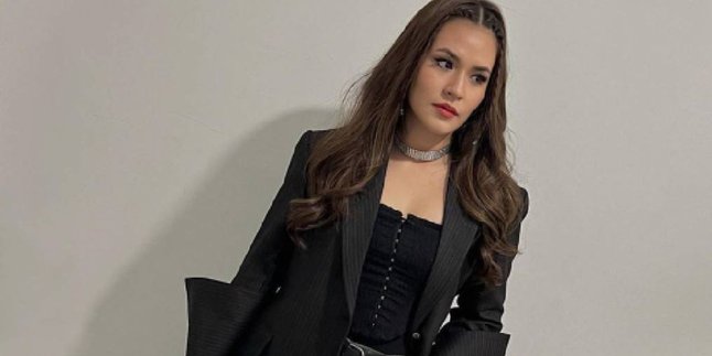 Bimbang Dengan Cinta, Raisa Rilis Single yang Berjudul BERTAHAN ATAU PERGI