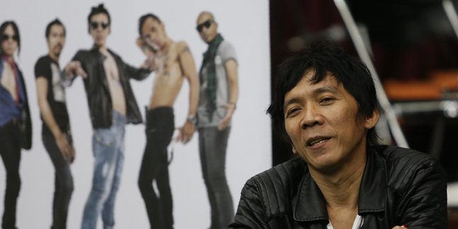 Bimbim Slank Kaget Album 'RESTART HATI' Belum Sampai di Atambua