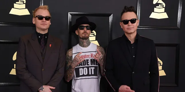 Bingung Soal Spelling Nama Blink 182, Fans Berdebat di Twitter Bingung Soal Spelling Nama Blink 182, Fans Berdebat di Twitter