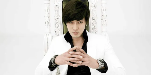 Bintang Korea So Ji Sub Segera Rilis Album