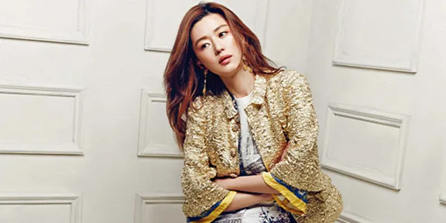 Bintangi Iklan, Jun Ji Hyun Jadi Mirip Manekin