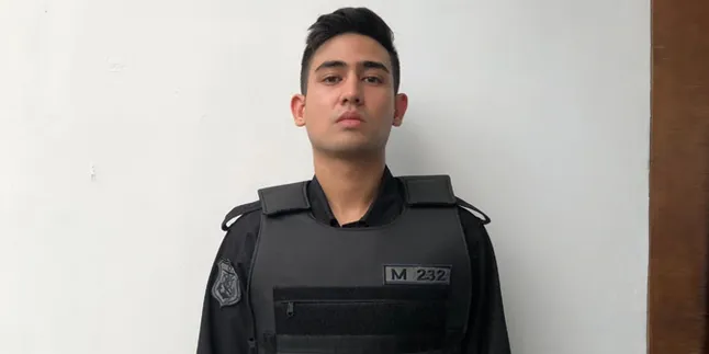 Bintangi Sinetron 'API & CINTA', Axel Matthew Jalankan Tugas Demi Negara Bintangi Sinetron 'API & CINTA', Axel Matthew Jalankan Tugas Demi Negara
