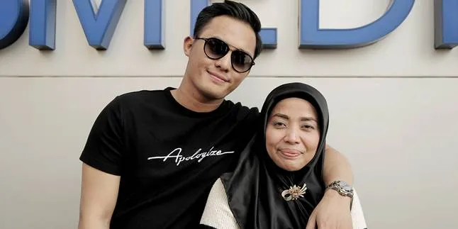Blak-Blakan Urusan Ranjang, Muzdalifah dan Suami Ungkap Posisi Favorit Saat Bercinta