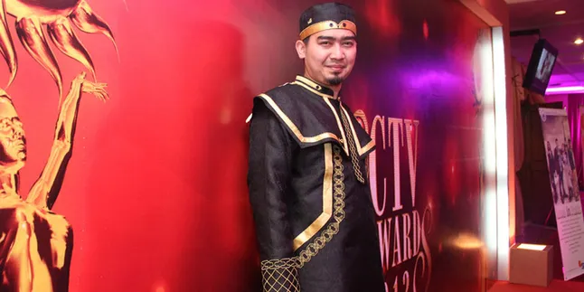 Blusukan ke Penjara, Ustaz Solmed Bagi Jutaan Rupiah Blusukan ke Penjara, Ustaz Solmed Bagi Jutaan Rupiah