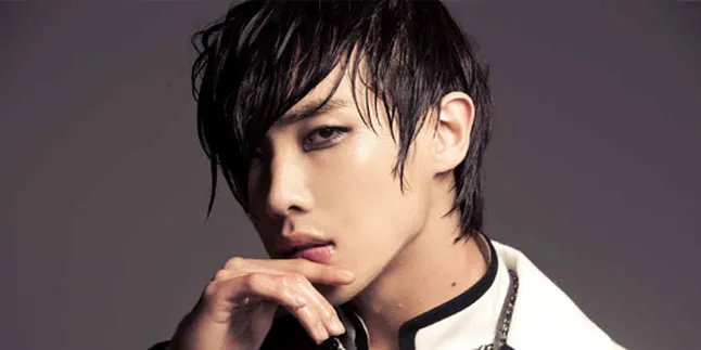 Boom dan Lee Joon Berkelahi?