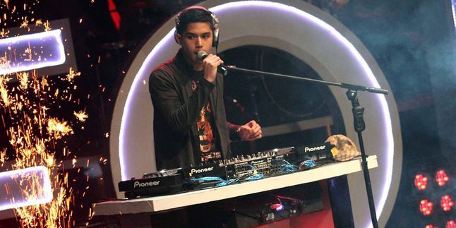 Bosan Ngeband, Al Ghazali Rambah Dunia DJ?