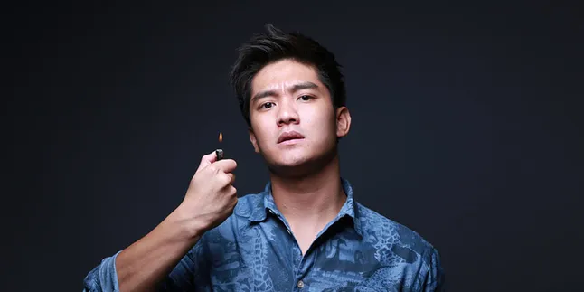Boy William Katakan Herjunot Ali Cowok Yang 'Cool' Banget! Boy William Katakan Herjunot Ali Cowok Yang 'Cool' Banget!