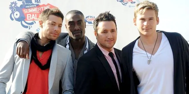 Boyband Blue Bubar, Personelnya Hampir Jadi Gelandangan