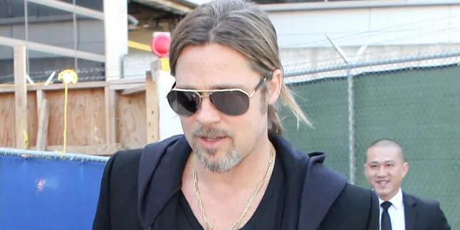 Brad Pitt: Angelina Jolie Memang Wanita Heroik! Brad Pitt: Angelina Jolie Memang Wanita Heroik!