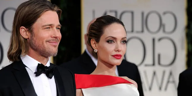 Brad Pitt - Angelina Jolie Sudah Beli Cincin Kawin!