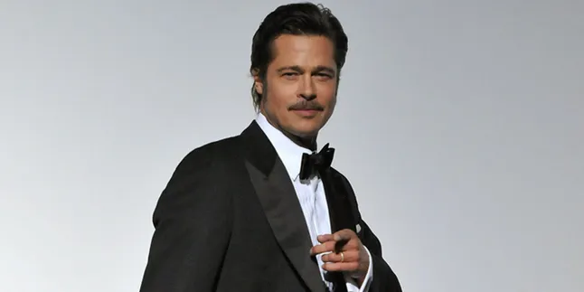 Brad Pitt Dikabarkan Benar-Benar Jatuh Cinta Pada Gebetan Barunya
