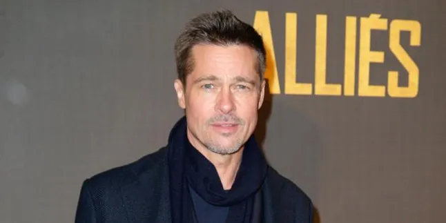 Brad Pitt Tidak Sedang Kencani Sienna Miller atau Elle Macpherson