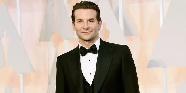 Bradley Cooper Tak Mau Bohongi Penonton Saat Lihat Film 'BURNT' Bradley Cooper Tak Mau Bohongi Penonton Saat Lihat Film 'BURNT'
