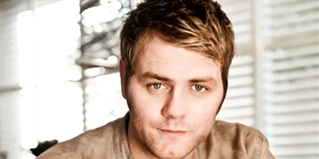 Brian McFadden Ingatkan Justin Bieber