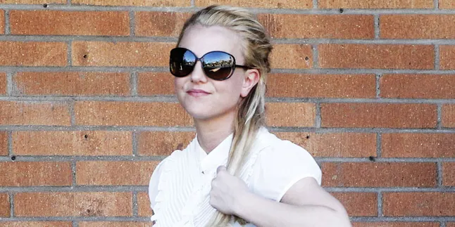 Britney Spears Tetap Tampil Seksi di Klip Baru, 'Work B*tch'