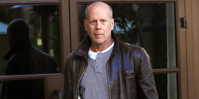 Bruce Willis Putuskan Jual Rumah Mewahnya Seharga Rp 183,7 Miliar Bruce Willis Putuskan Jual Rumah Mewahnya Seharga Rp 183,7 Miliar