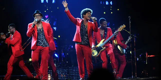 Bruno Mars Bakal Tampil di Super Bowl 2014!