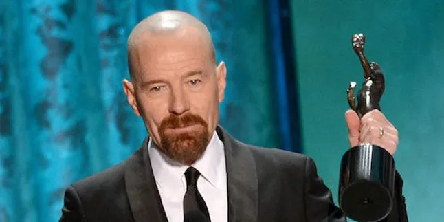 Bryan Cranston Difavoritkan Jadi Musuh Superman Bryan Cranston Difavoritkan Jadi Musuh Superman