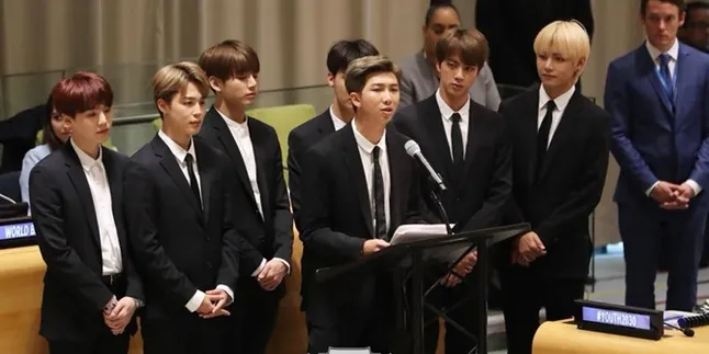 BTS Dapat Hadiah Jam Tangan Spesial Dari Istri Presiden Korea Selatan
