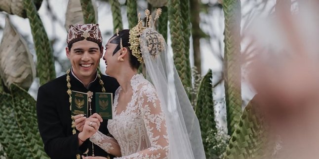 Create Wedding Ceremony Accessories for Luna Maya, Rinaldy Yunardi Uses Metal to Swarovski Crystals