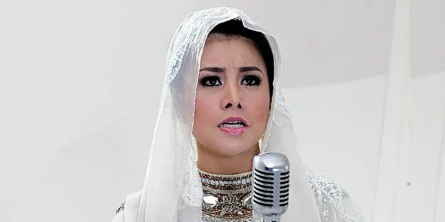 Buka Bersama, Cici Paramida Kebagian Baca Alquran Buka Bersama, Cici Paramida Kebagian Baca Alquran