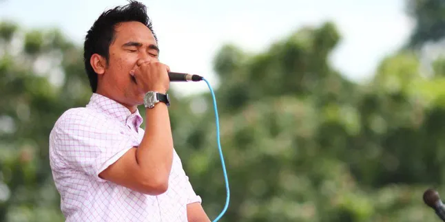 Buka Jumat Merah, Adenium Getarkan Venue