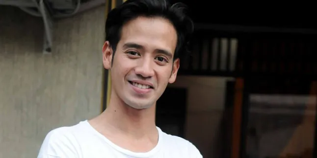 Bukan Ayu Ting Ting, Ini Dia Wanita Yang Didekati Tarra Budiman