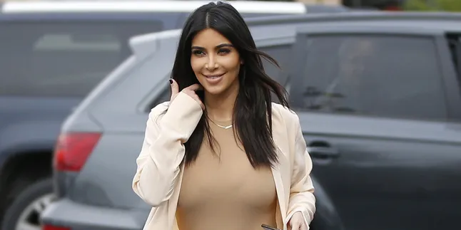 Bukan Editan, Pantat Kim Kardashian Ternyata Asli Bukan Editan, Pantat Kim Kardashian Ternyata Asli