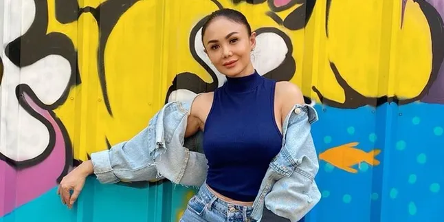 Bukan Hanya Nyanyi Lagu 'Tanda-Tanda', Yuni Shara Ungkap Alasannya Masih Betah Sendiri di Acara Televisi Bukan Hanya Nyanyi Lagu 'Tanda-Tanda', Yuni Shara Ungkap Alasannya Masih Betah Sendiri di Acara Televisi