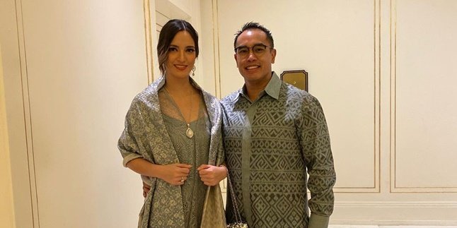 Not Because of Wealthy, This is What Makes Nia Ramadhani Stay Married to Ardie Bakrie