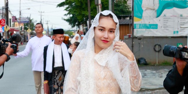 Not Because It's Not Selling, 8 Reasons Ayu Ting Ting Still Enjoys Being Single for Almost a Decade