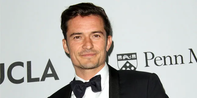 Bukan Katy Perry, Orlando Bloom Asyik Liburan Dengan Wanita Ini