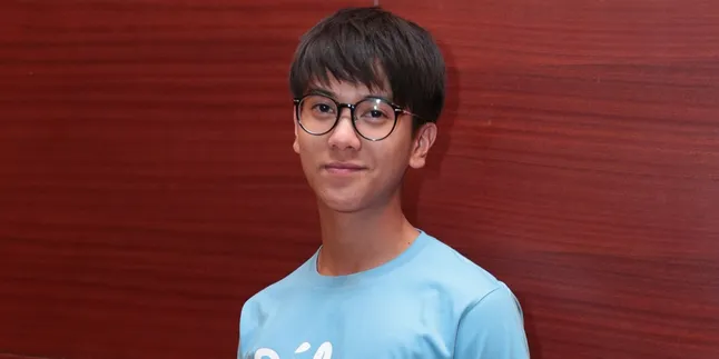 Bukan Lelaki Romantis, Iqbaal Ramadhan Akui Sulit Perankan Tokoh Dilan Bukan Lelaki Romantis, Iqbaal Ramadhan Akui Sulit Perankan Tokoh Dilan