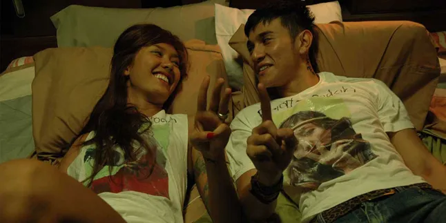 Bukan Pasangan, Tapi Mereka Mesra Banget