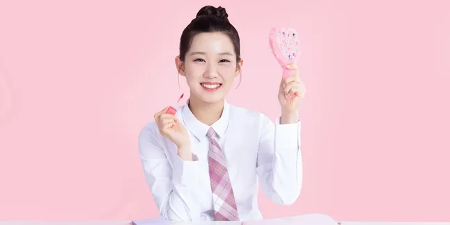 Bukber Sekolah Makin Seru, Intip Makeup Simpel yang Bikin Kamu Auto Fresh di Foto