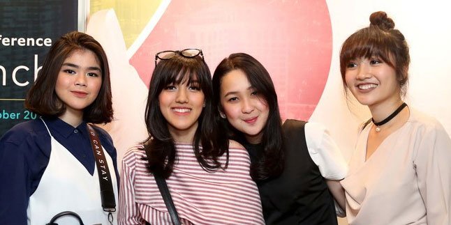 Bukti Belum Bubar, Blink Siap Gelar Diary Concert di 13 Kota!