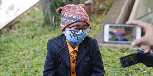 Bukti Cinta Sejati Tak Pandang Fisik, Daus Mini Ungkap Perjalanan Cintanya dengan Shelvie Hana Wijaya