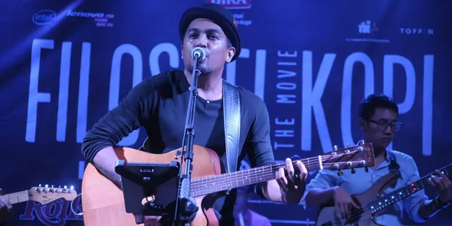 Bukti Eksistensi 20 Tahun, Glenn Fredly Gelar Konser Tunggal