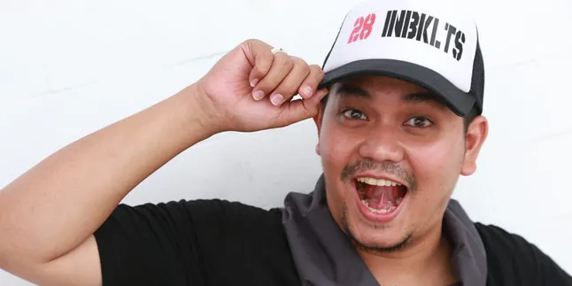 Bukti Mesra, Indra Bekti Dapat Kejutan Dari Istri di Hari Ultah Bukti Mesra, Indra Bekti Dapat Kejutan Dari Istri di Hari Ultah
