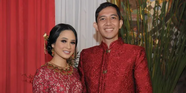 Bukti Mesranya Andien - Ippe Dalam Video Series, Romantis Akut Bukti Mesranya Andien - Ippe Dalam Video Series, Romantis Akut