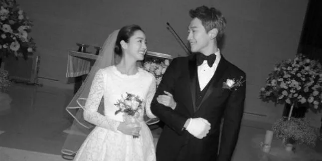 Bukti Rain - Kim Tae Hee Rahasiakan Rencana Pernikahan Mereka Bukti Rain - Kim Tae Hee Rahasiakan Rencana Pernikahan Mereka