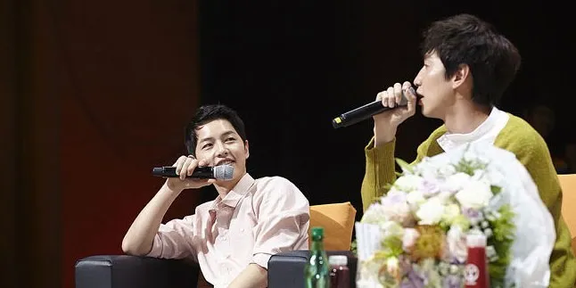 Bukti Song Joong Ki - Lee Kwang Soo Bak Saudara Kandung Bukti Song Joong Ki - Lee Kwang Soo Bak Saudara Kandung