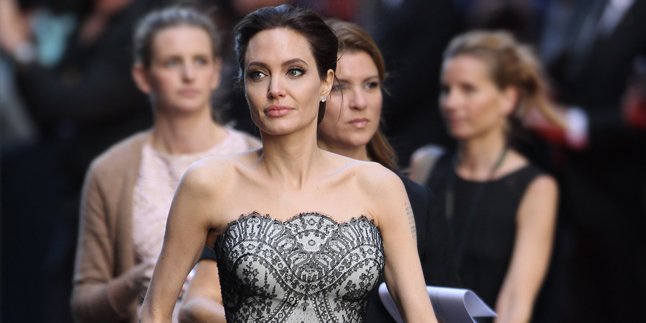 Inilah Curhatan Pedih Angelina Jolie Usai Angkat Rahim