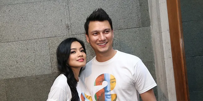 Bulan Depan, Titi Kamal - Christian Sugiono Ajak Anak Liburan