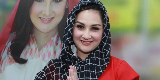 Bulan Puasa, Ini Alasan Mona Ratuliu Rutin Berbagi Dengan Sesama