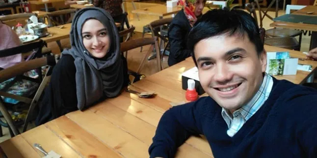 Bulan Puasa, Sahrul Gunawan-Indriani Hadi Akan Resmi Bercerai? Bulan Puasa, Sahrul Gunawan-Indriani Hadi Akan Resmi Bercerai?